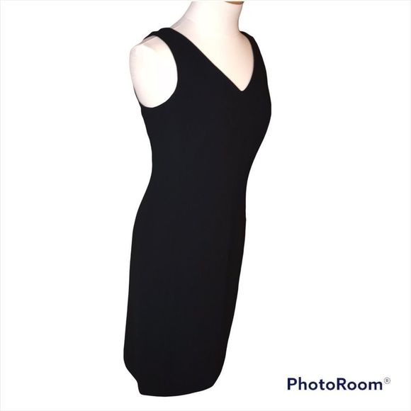 JONES NEW YORK 4 LBD V neck front and back zipper back black dress - Picture 7 of 10